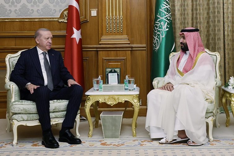 Erdoğan ve Suudi Arabistan Veliaht Prensi Selman Mekke'de Bir Araya Geldi