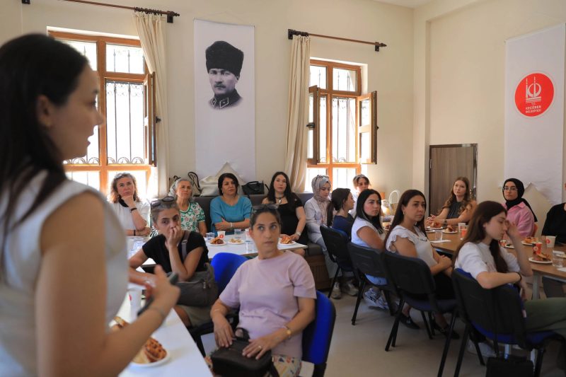 Keçiören Belediyesi'nden Ailelere Yönelik Etkili Ebeveynlik Eğitimi