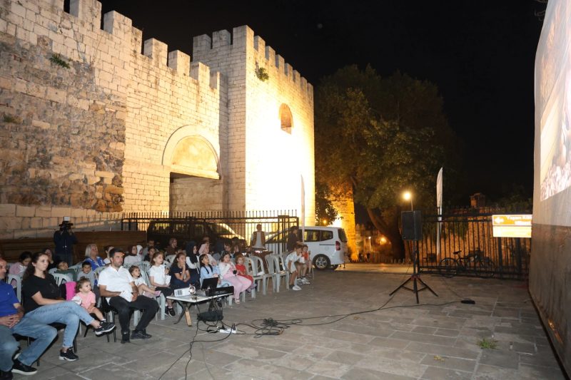 Tarihi Surlar Açık Hava Sinemasına Ev Sahipliği Yaptı