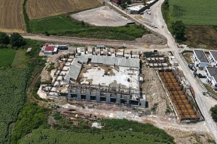 Sakarya'da Gençler İçin Büyük Spor Yatırımı: Karakamış Spor Salonunda İnşaat Yüzde 30'u Aştı