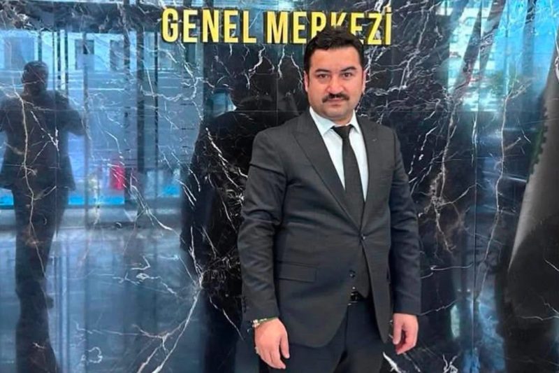 Öz Sağlık-İş'te Şok İstifa: Mehmet Yeşilyurt Görevinden Ayrıldı