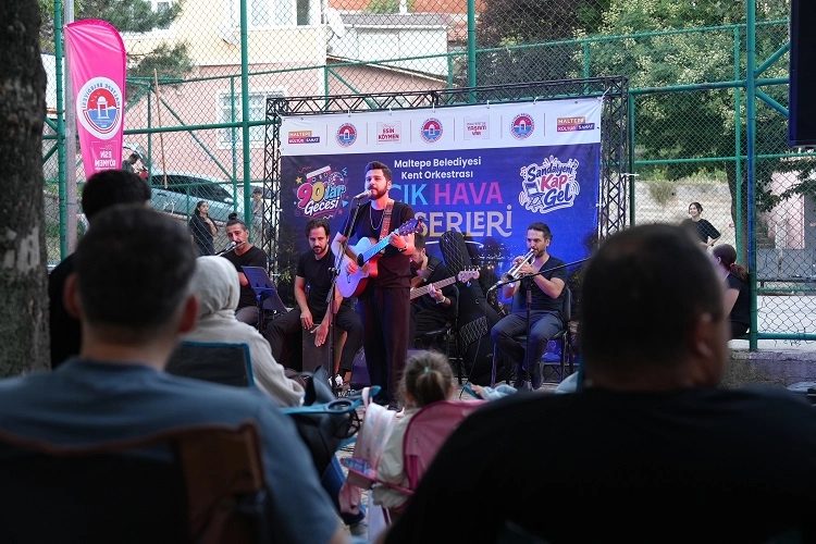 Maltepe Parklarında Müzik Keyfi Sürüyor