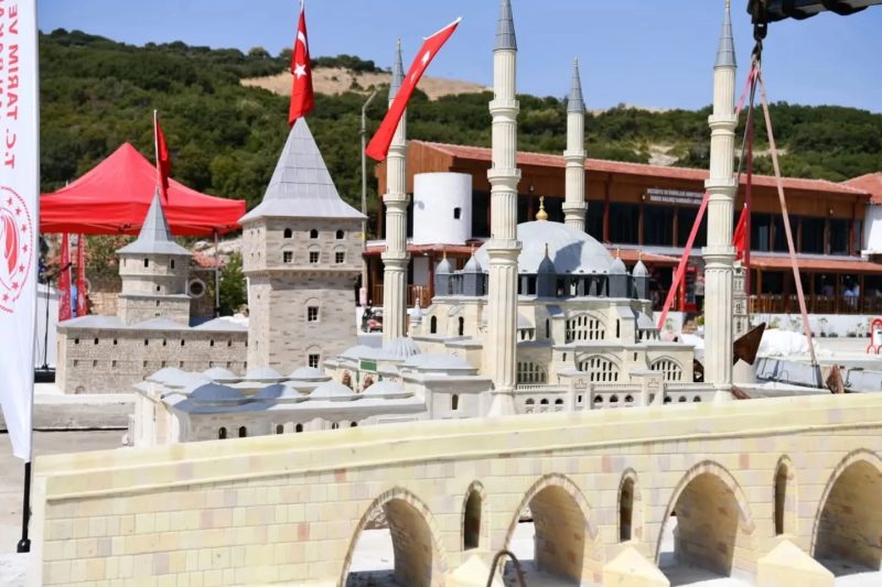 Saros Körfezi'nde Yapay Resiflerle Deniz Yaşamına Destek ve Tarihi Mirasın Korunması