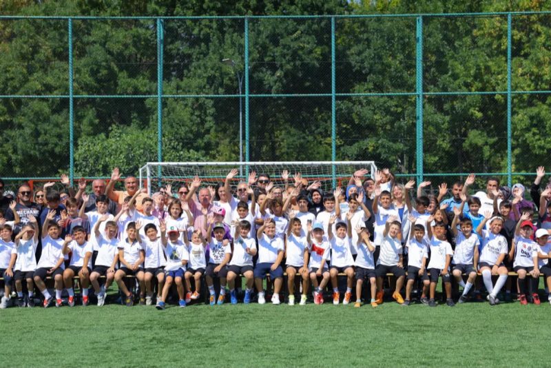 Samsun'da Yaz Spor Okulları Tamamlandı: 422 Genç Sporla Buluştu
