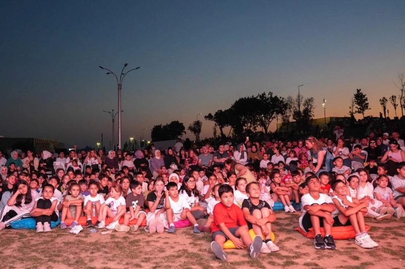 Kocaeli'de Yaz Akşamları 'Çık Dışarıya Oynayalım' Etkinlikleriyle Şenlendi