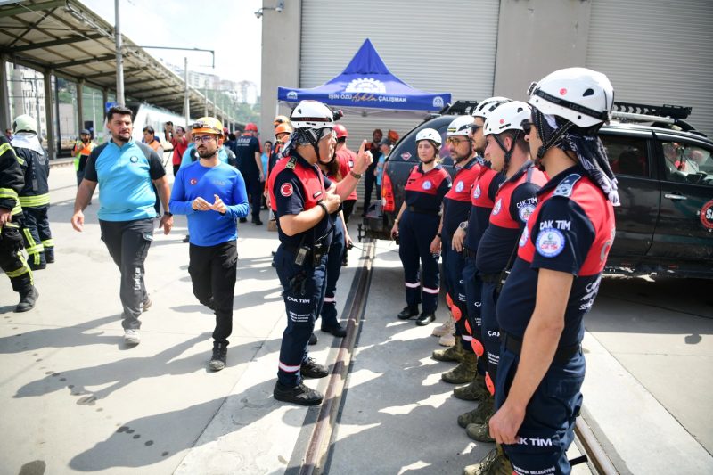 ÇAK-TİM, Gebze'de Gerçekleştirilen Tren Kazası Tatbikatında Görev Aldı