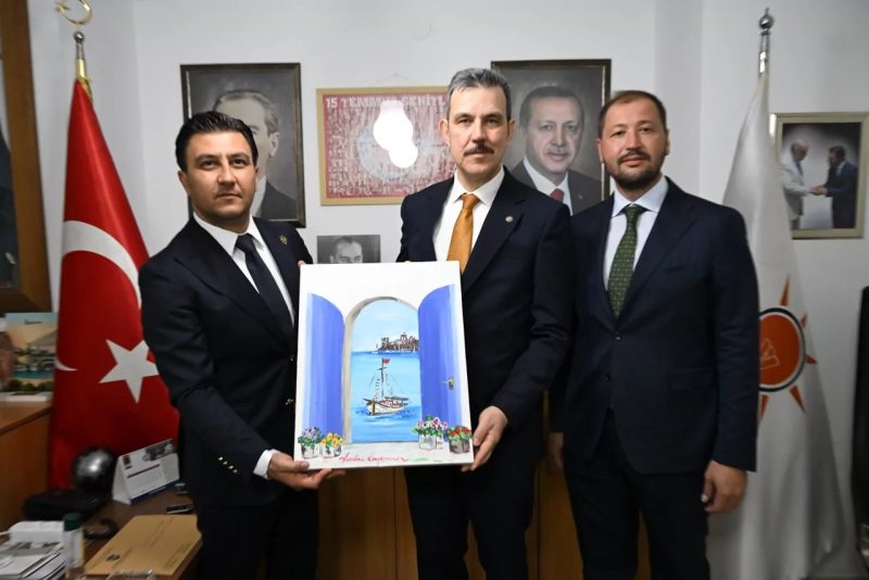 Mustafa Esgin, Bodrum AK Parti Teşkilatı'nı Ziyaret Etti