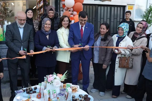 Kütahya'da Sanat ve Bilimi Buluşturan Düş Bahçesi Atölyesi Açıldı