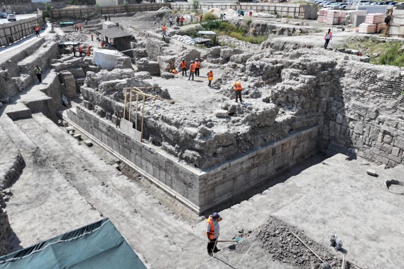 Konya'da Selçuklu'dan Kalma Tarihi Surlar Gün Yüzüne Çıkıyor