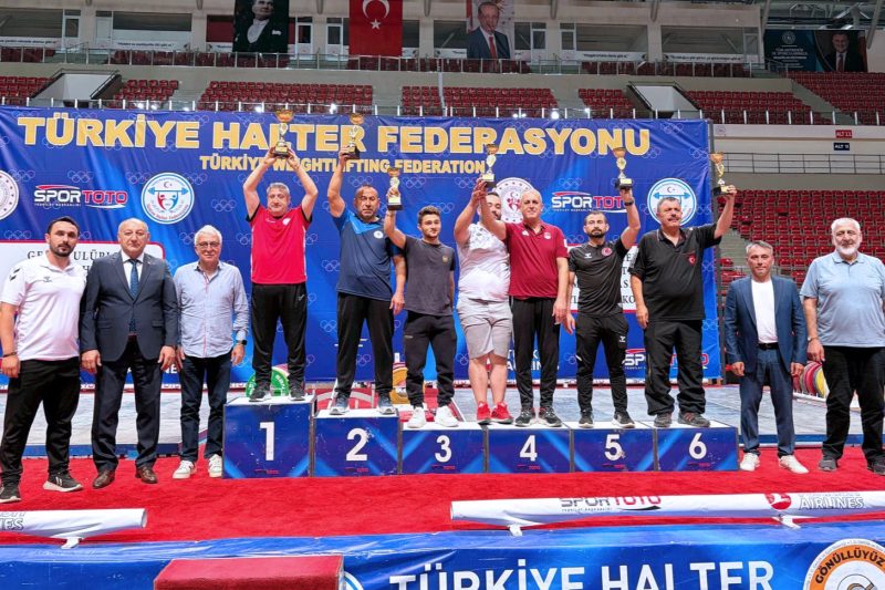 Karatay Belediyespor Halter Takımı'ndan Türkiye Şampiyonası'nda Önemli Başarılar