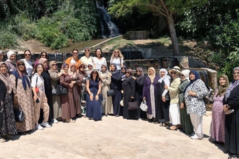 Okuma-Yazma Kursiyeri Kadınlar Çivril'in Doğasını ve Tarihini Keşfetti