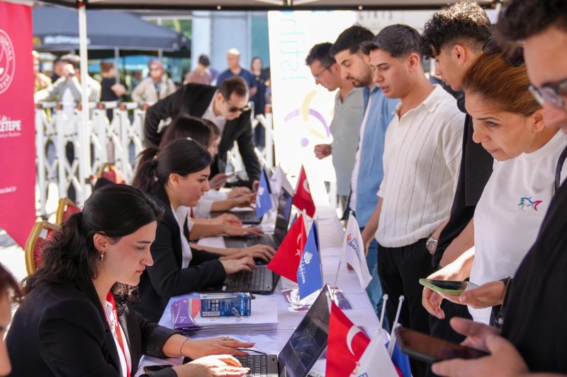 İstanbul'da İstihdam ve Kariyer Fırsatları İBB Aracılığıyla Vatandaşlara Sunuluyor
