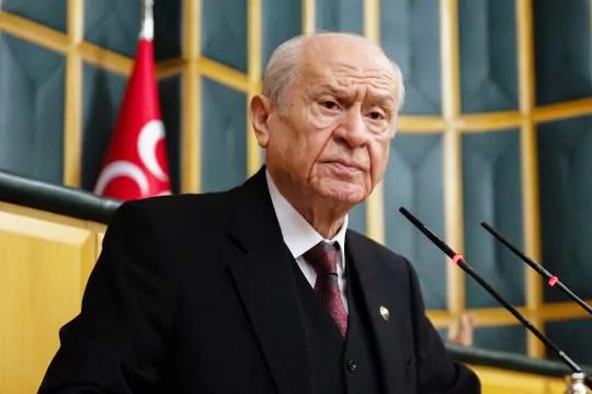 Bahçeli'den Erdoğan'ın Yeniden Adaylığı İçin Seçimlerin Yenilenmesi Çağrısı