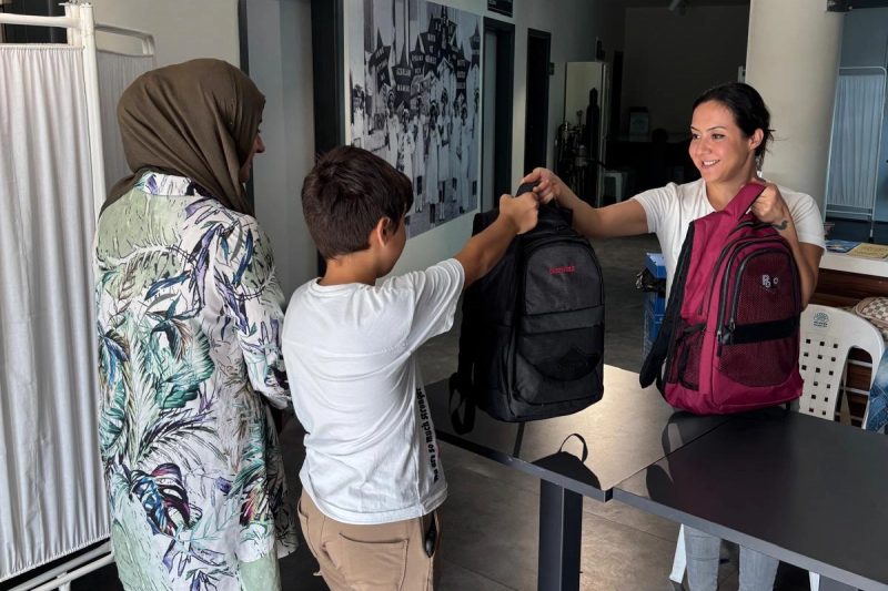 Nilüfer Belediyesi, Yeni Eğitim Yılında Öğrencilere Kırtasiye Desteği Sunuyor