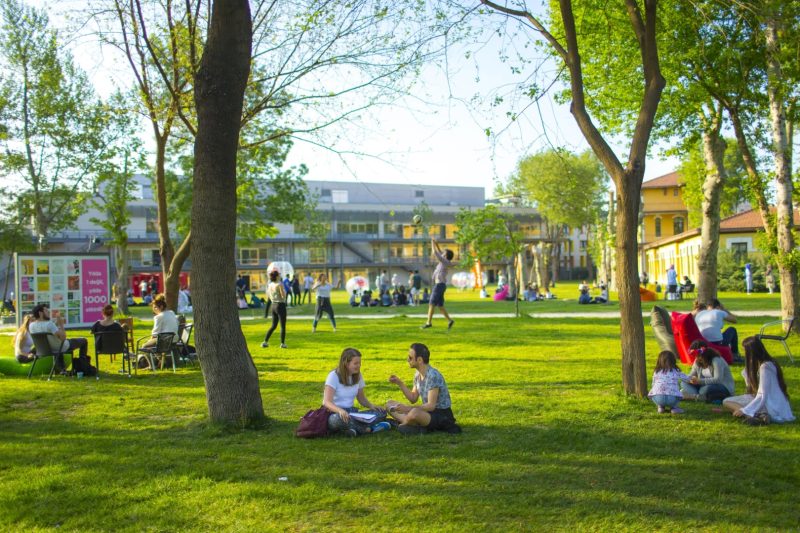 İstanbul Bilgi Üniversitesi 30. Yıl Bursu ile Öğrencilere Yeni İmkanlar Sunuyor
