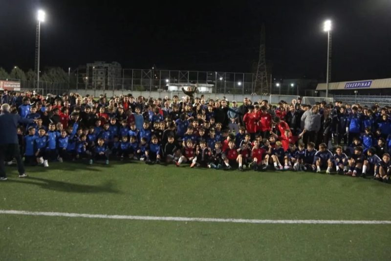 Çayırova'da Spor Kulüpleri Yeni Sezona Coşkulu Bir Başlangıç Yaptı