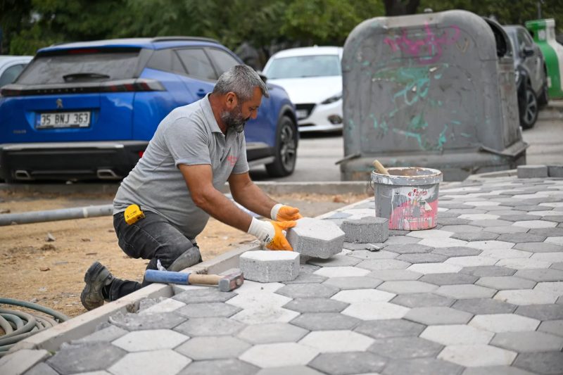 Bornova'da Zafer Caddesi Kentsel Dönüşüm Projesi İncelendi