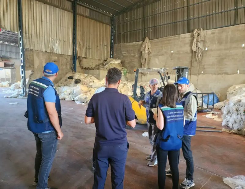 Akdeniz'de Mikroplastik Kirliliğine Karşı Sıkı Denetim: 118 Milyon Lira Ceza Kesildi