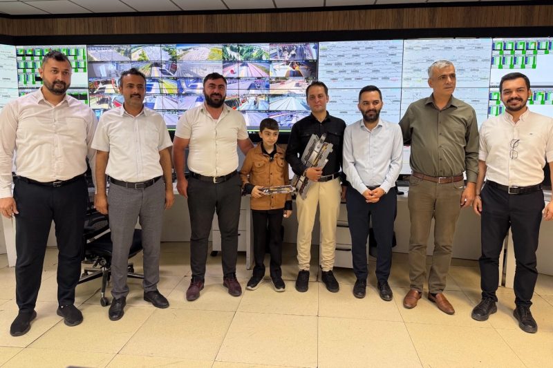 13 Yaşındaki Tramvay Tutkunu Miraç'ın Hayali Gerçek Oldu