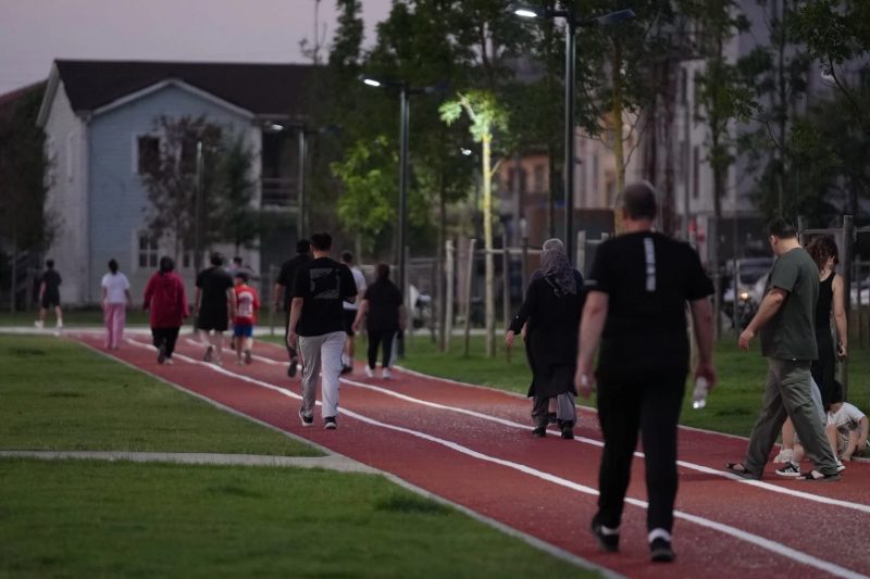 Düzce Merkez Park'ta Düzenlenen Spor Etkinlikleri Vatandaşlardan Yoğun İlgi Gördü