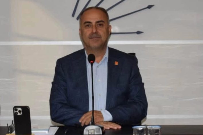 CHP Bursa İl Başkanı Özkan'dan İstifa Açıklaması: 'Parti Değişikliği Yapan Makamından da İstifa Etmeli'