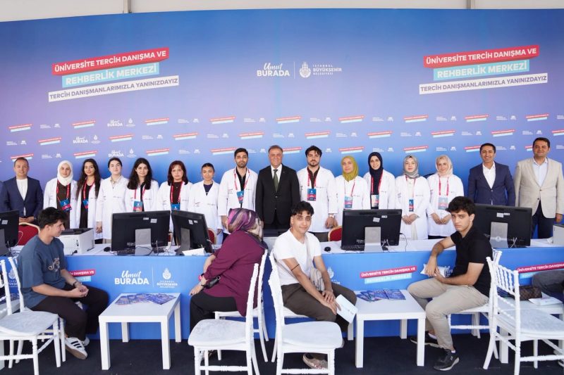 İBB, Üniversite Tercihlerinde Gençlere Ücretsiz Rehberlik Sunuyor