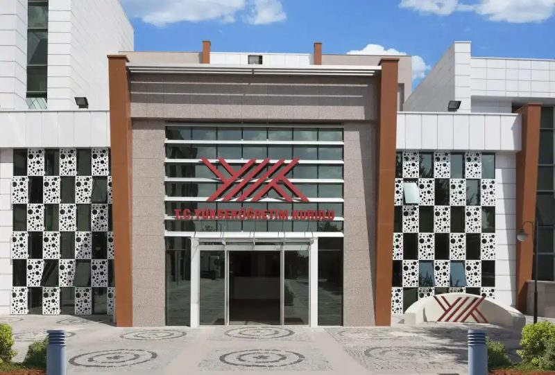 Uluslararası Mezunlara İkamet İzni Kolaylığı: Süre 2 Yıla Çıkarılabilecek
