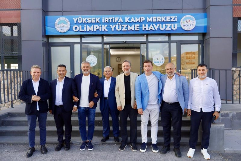 Spor Dünyasından Erciyes Yüksek İrtifa Kamp Merkezi'ne Tam Puan