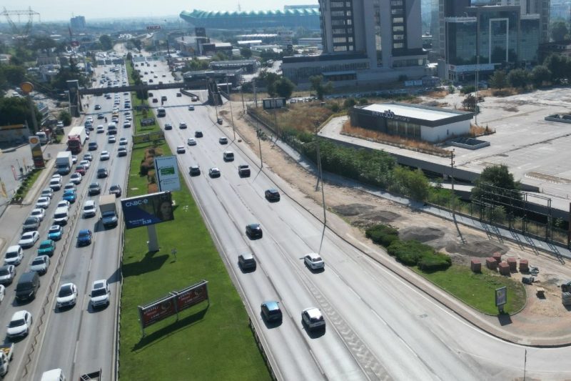 Bursa'da Liman Caddesi Kapsamlı Bir Yenilemeden Geçiyor