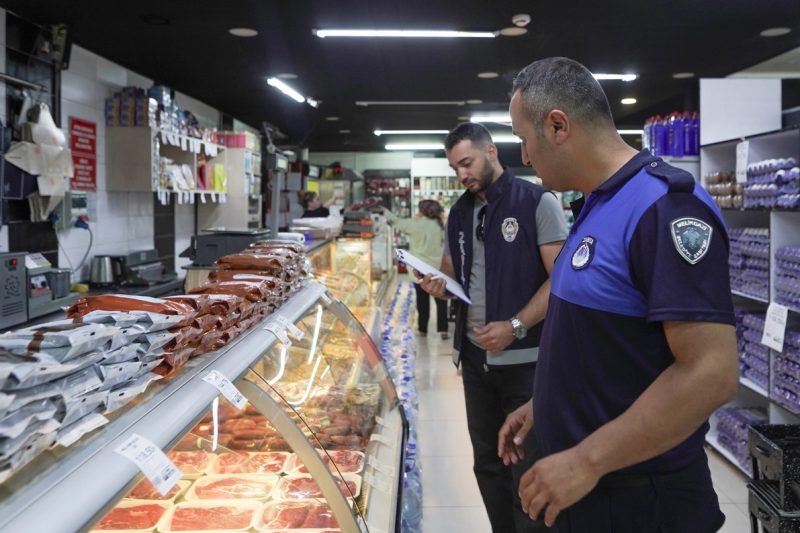 Melikgazi'de Market Denetimleri: Fiyat, Tarih ve Hijyen Kontrolü Yapıldı