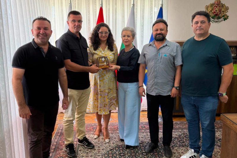 Edirne Gazeteciler Derneği'nden Bulgaristan Başkonsolosu'na Ziyaret: İş Birliği Fırsatları Değerlendirildi