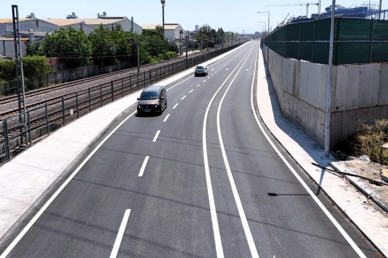 Kocaeli Büyükşehir'den Darıca'ya Modern Ulaşım Yatırımı: Dutluk Mevkii Yolu Yenilendi