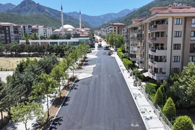 Denizli'de Gerzele Mahallesi'nin Altyapı ve Üstyapısı Yenileniyor
