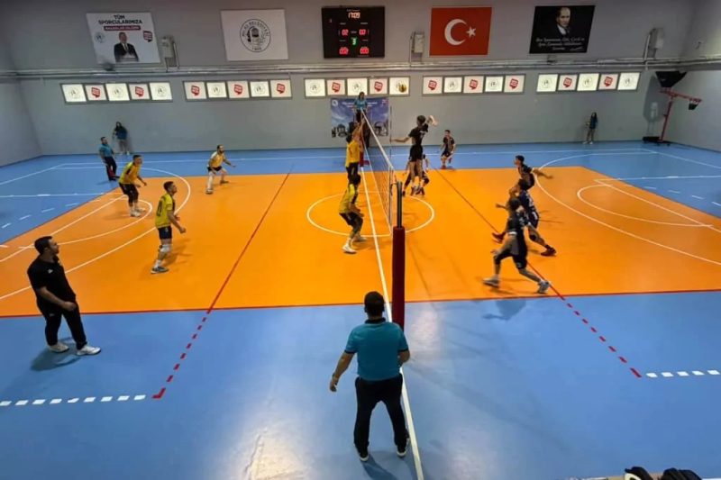 Yenişehir Belediyespor Voleybol Takımı Sezona 3'te 3 Yaparak Başladı