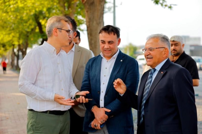 Kayseri'de Ulaşımı Kolaylaştıran DSİ ve Yeni Sanayi Kavşakları Alt Geçitleri Açıldı