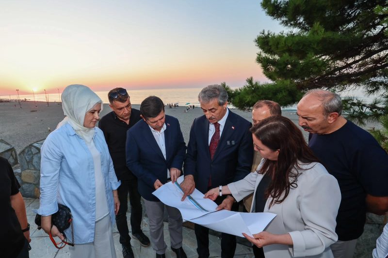 Sakarya Belediye Başkanı Alemdar'dan Kocaali Sahil Projeleri Tanıtımı
