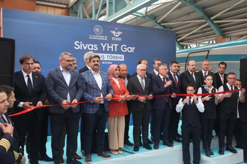Sivas'ın Modern Hızlı Tren Garı Hizmete Girdi