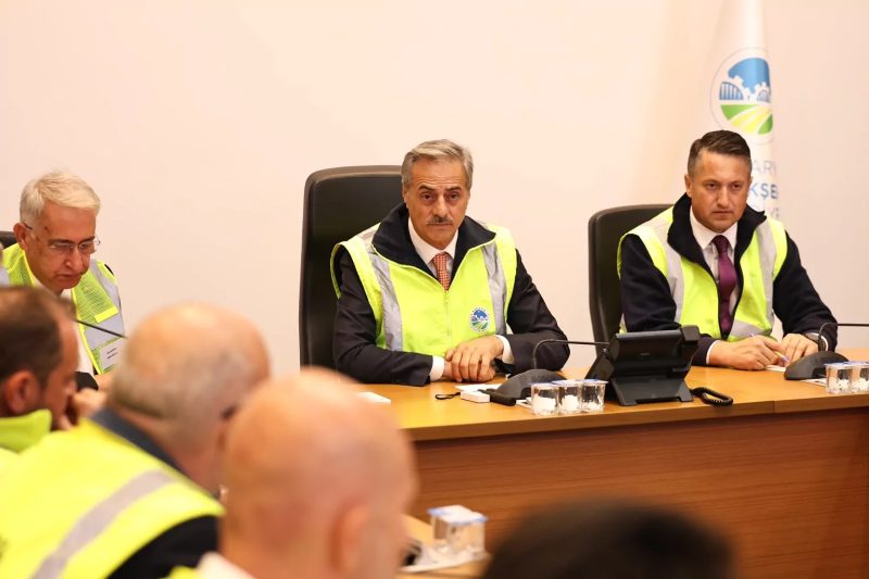 Sakarya'da Şiddetli Yağış: Metrekareye 150 Kg'a Kadar Yağış Düştü, Kriz Masası Toplandı