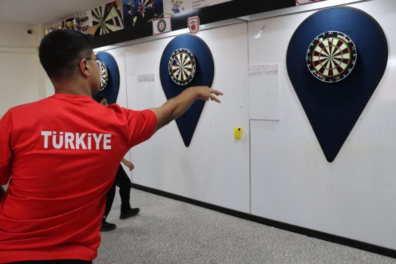 Genç Dartçı Süleyman Can, Avrupa Şampiyonası'nda Türkiye'yi Temsil Edecek