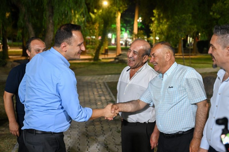 Bornova Belediye Başkanı Ömer Eşki, Çamdibi'nde Vatandaşlarla Buluştu