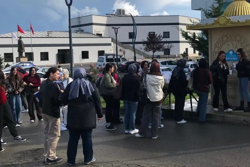 Trabzon'da Üniversite Öğrencilerine Yönelik Ücretsiz Çorba ve Çamaşırhane Hizmetleri Yeniden Başladı