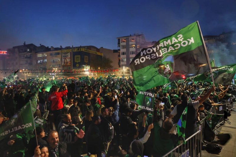 Kocaelispor Yeni Sezona Taraftarıyla Birlikte 'Merhaba' Diyor