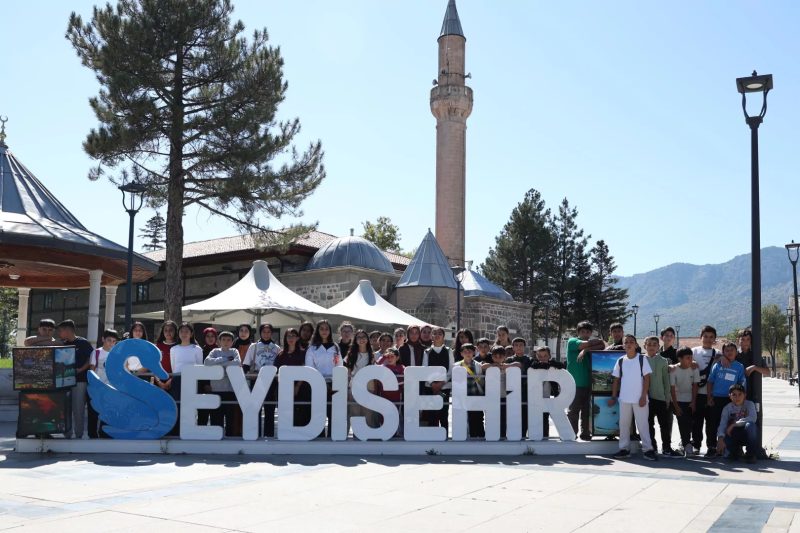 Konya Büyükşehir'den STK Projelerine Destek: Öğrencilere Kültür Gezisi