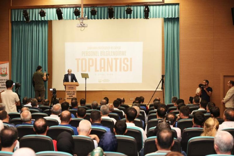 Başkan Gülpınar'dan Büyükşehir Personeline Yüzde 23'e Varan Zam Müjdesi