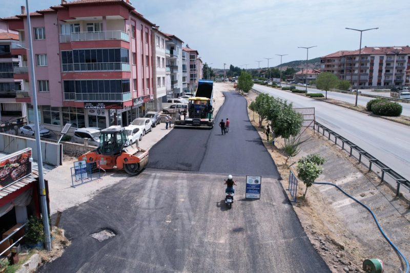 Manisa Kula'da 800 Metrelik Sıcak Asfalt Çalışması Tamamlandı