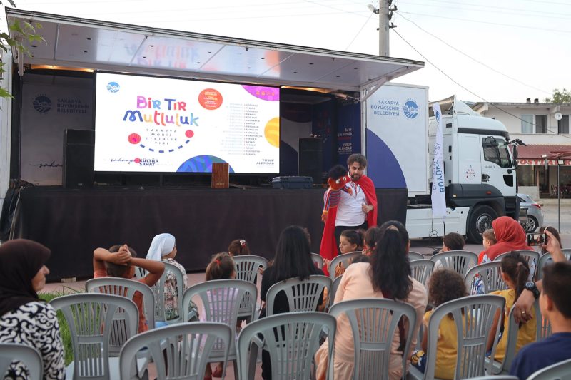 Sakarya'da Yaz Boyunca Devam Eden Çocuk Etkinlikleri Minik Kalpleri Isıtıyor