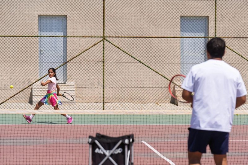 İtfaiyeci Baba, Kızını Tenis Kortlarında Şampiyonluğa Taşıyor