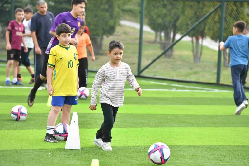 Pursaklar'da 6-16 Yaş Arası Çocuklara Ücretsiz Spor Kursları Başladı