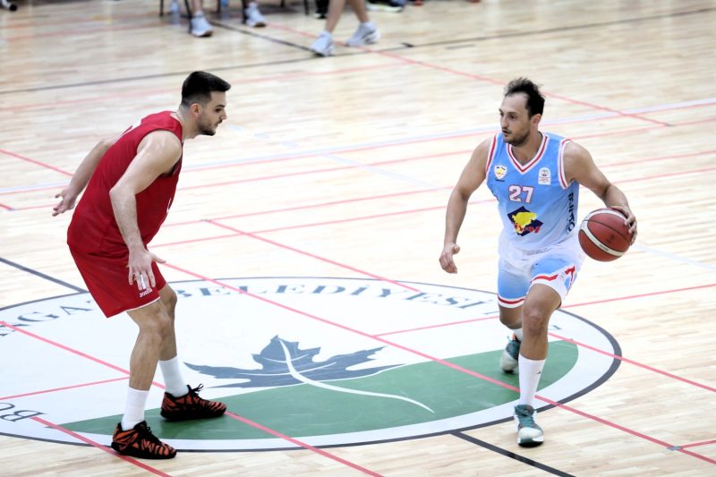 Osmangazi'de Basketbol Turnuvası Başladı: TBL Ekipleri Sahada