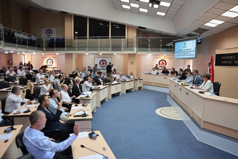 Denizli'de Öğrencilere Destek ve 2040 Vizyonu Kapsamında Ulaşıma Yeni Düzenlemeler